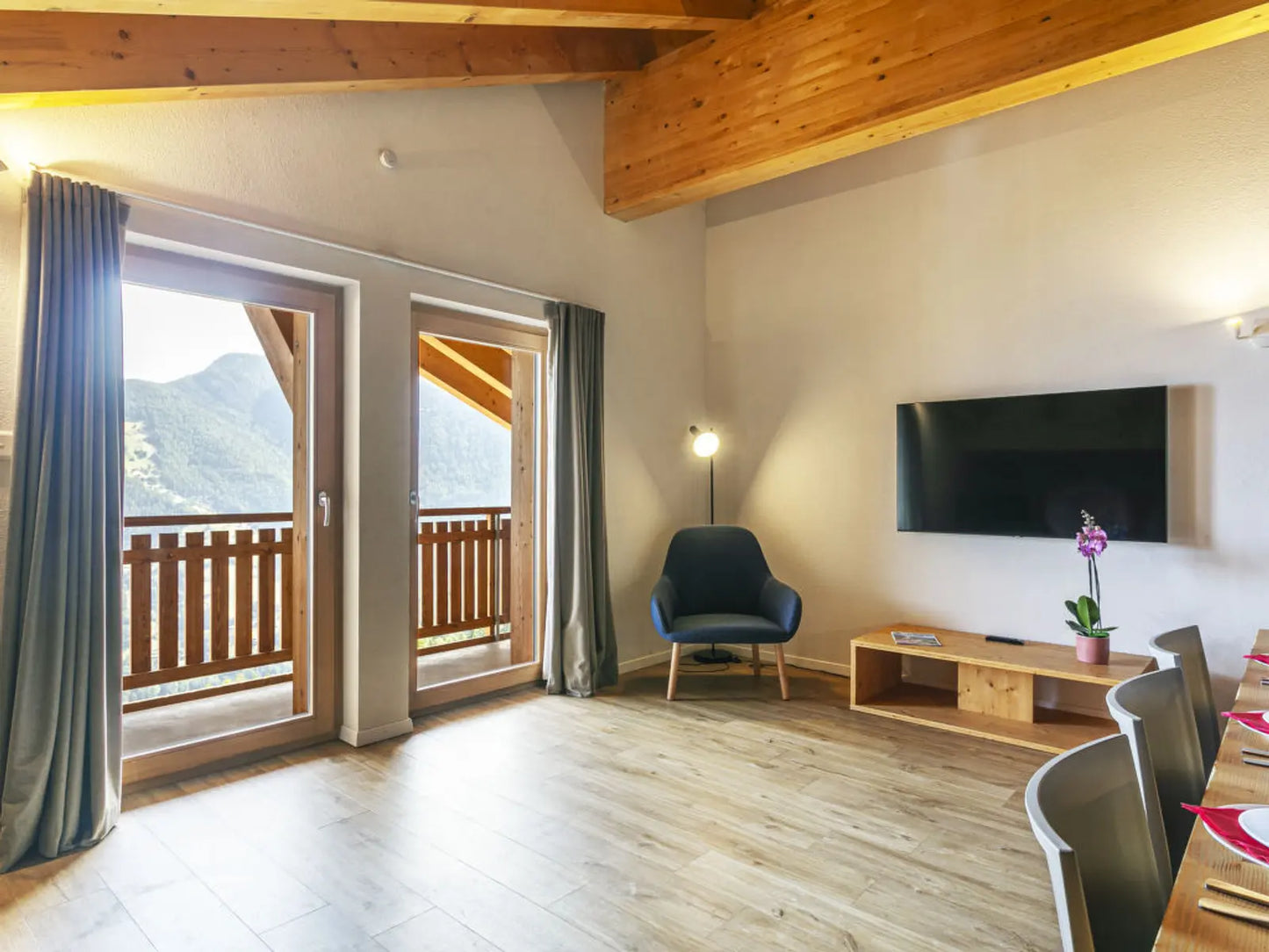 3 Bedroom apartment - sleeps 8