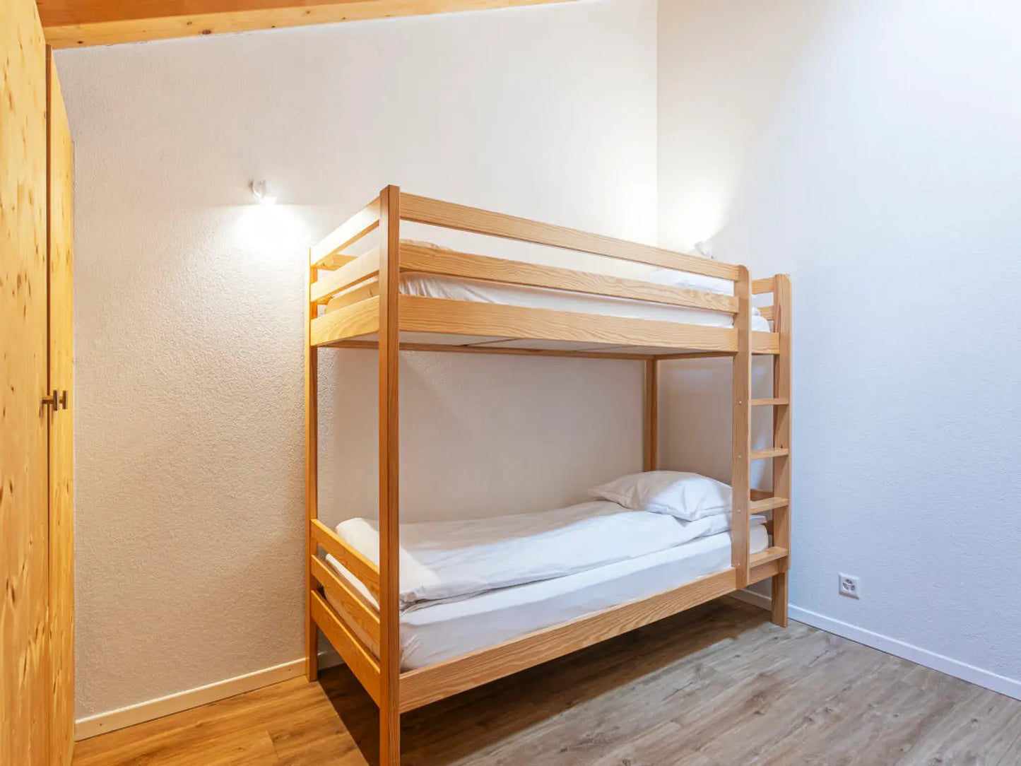3 Bedroom apartment - sleeps 8