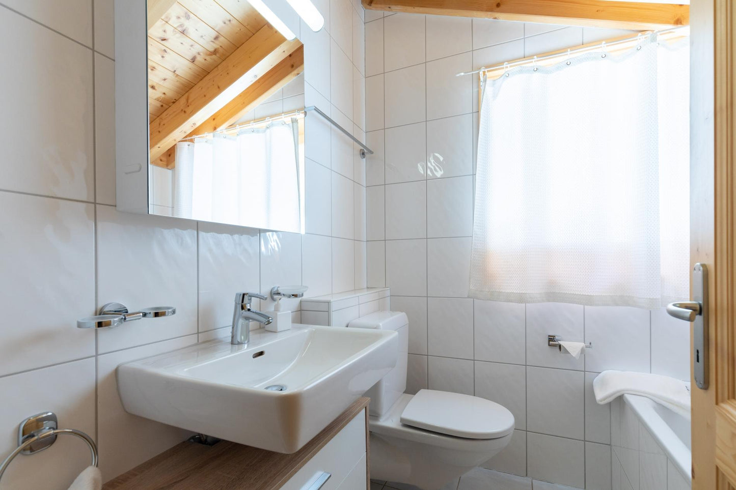 Chalet B  with Jacuzzi