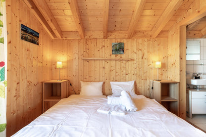 Chalet B  with Jacuzzi