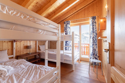 Chalet B  with Jacuzzi