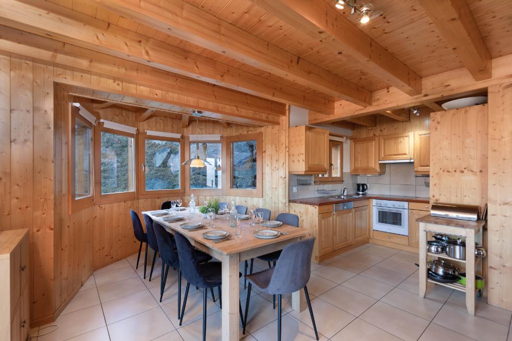 Chalet B  with Jacuzzi