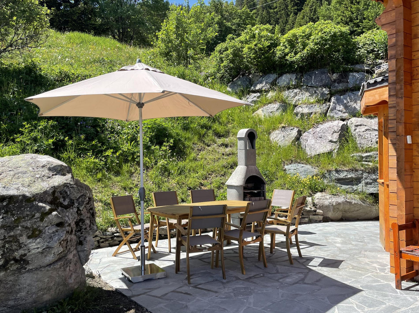 Chalet B  with Jacuzzi
