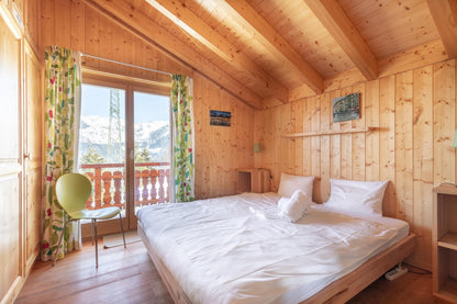 Chalet B  with Jacuzzi