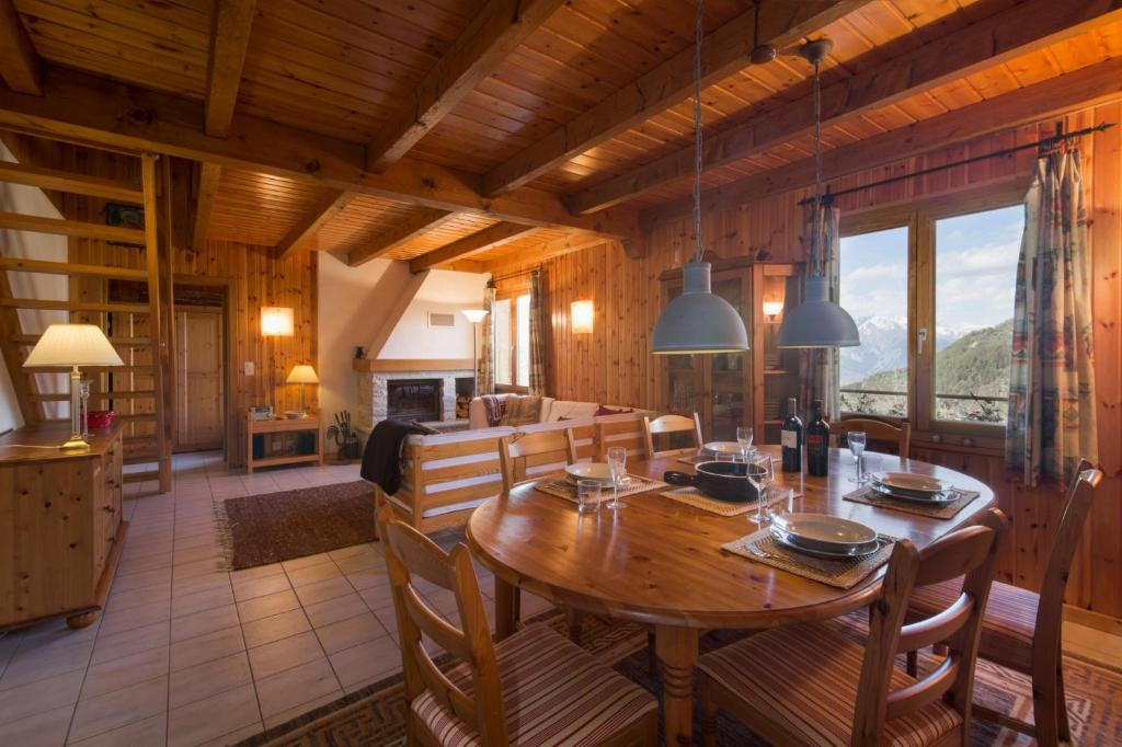 chalet M